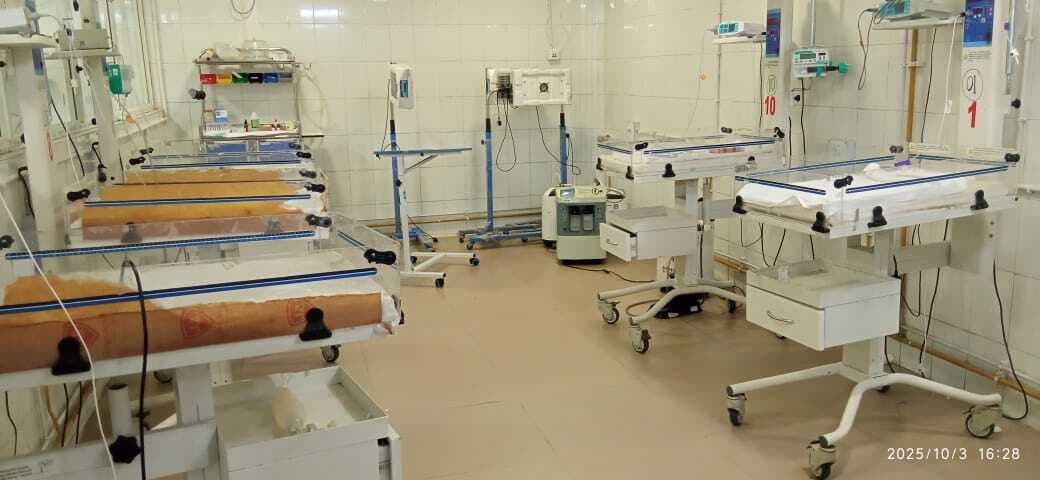 ठनका गिरने से एसएनसीयू वार्ड में शॉर्ट सर्किट, सात रेडियंट वार्मर खराब