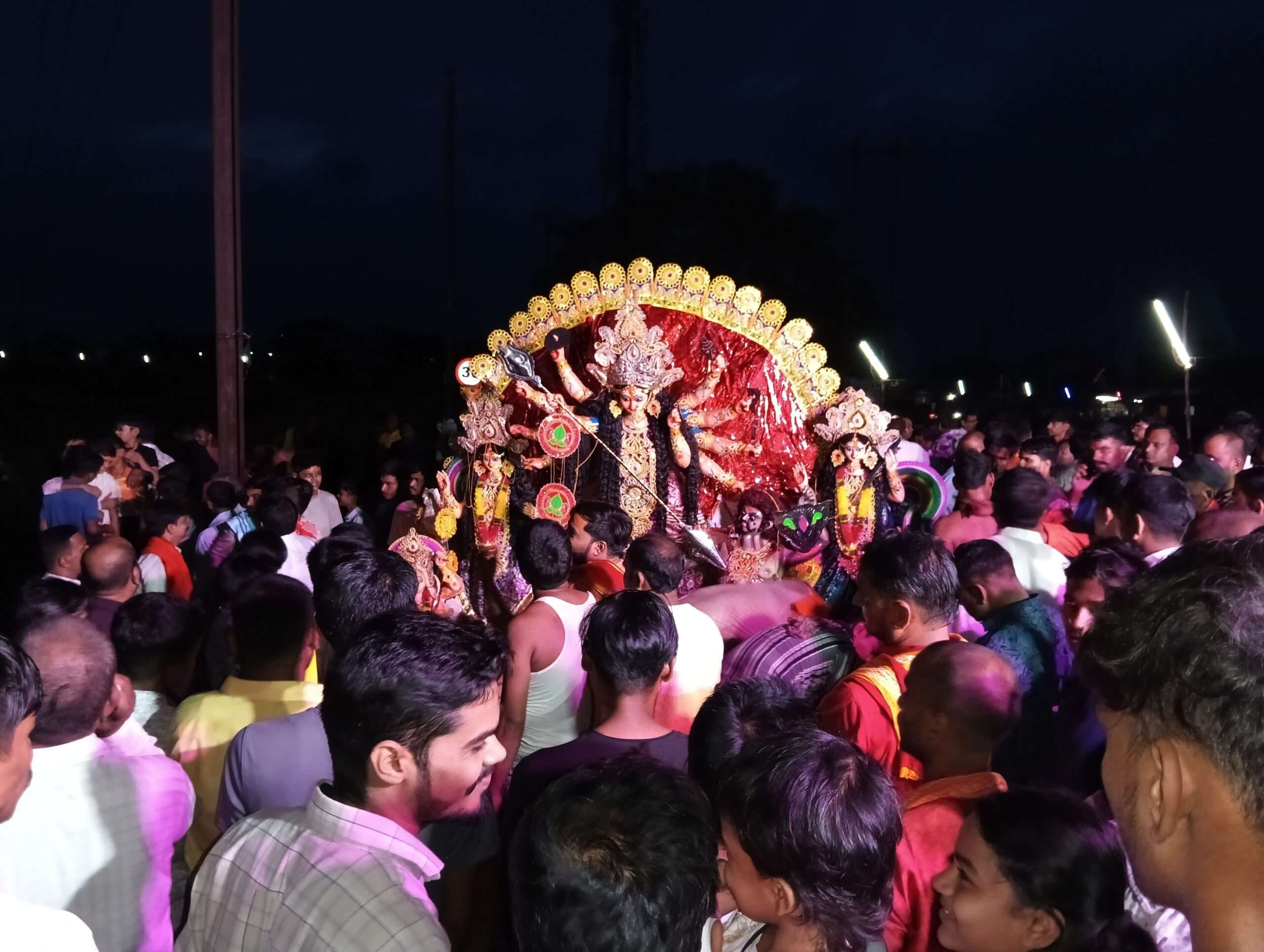 Giridih News :गांडेय में जगह-जगह जागरण व रावण दहन का आयोजन