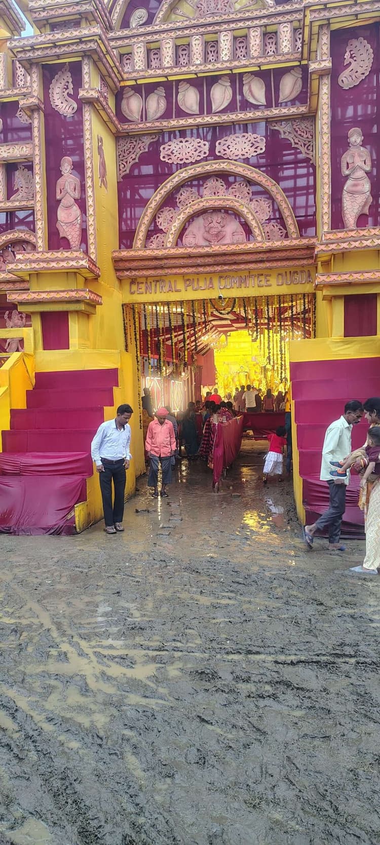 Bokaro News : लगातार बारिश ने किया मेला का रंग फीका