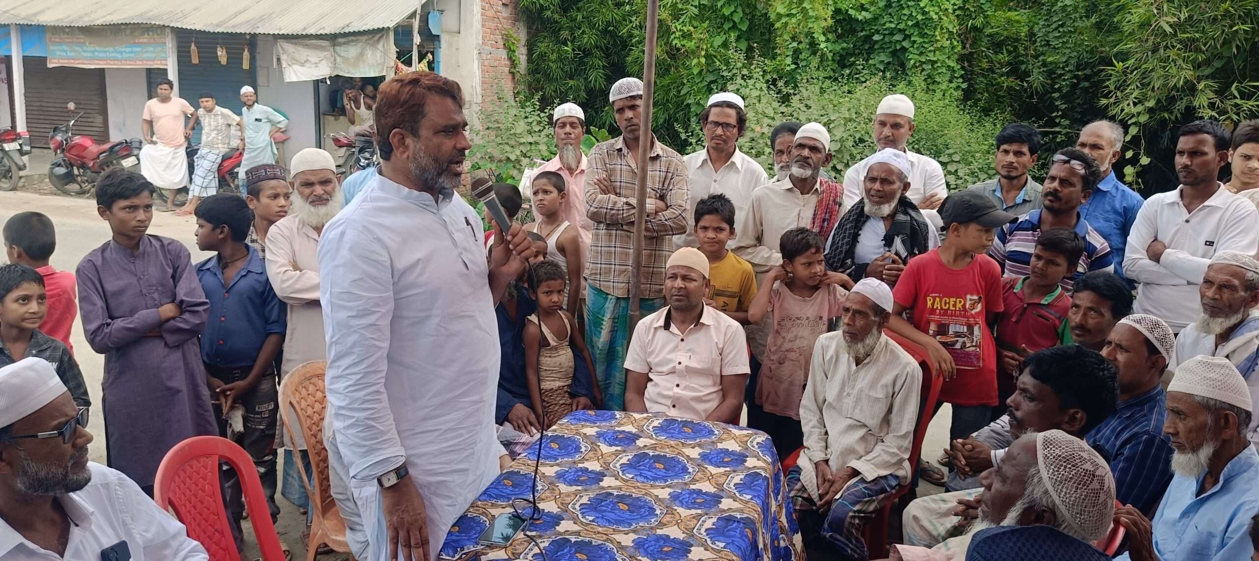 अमौर विधायक ने बैसा प्रखंड में किया छह सड़कों का शिलान्यास