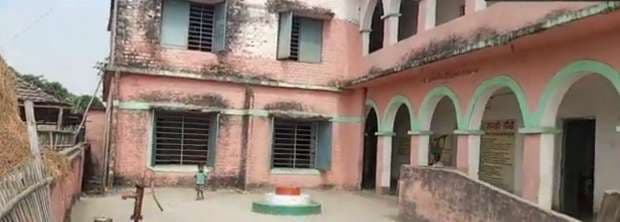 प्रावि रायबन्ना महेशवा खुदना रुपसपुर की बदहाली पर उठाये सवाल