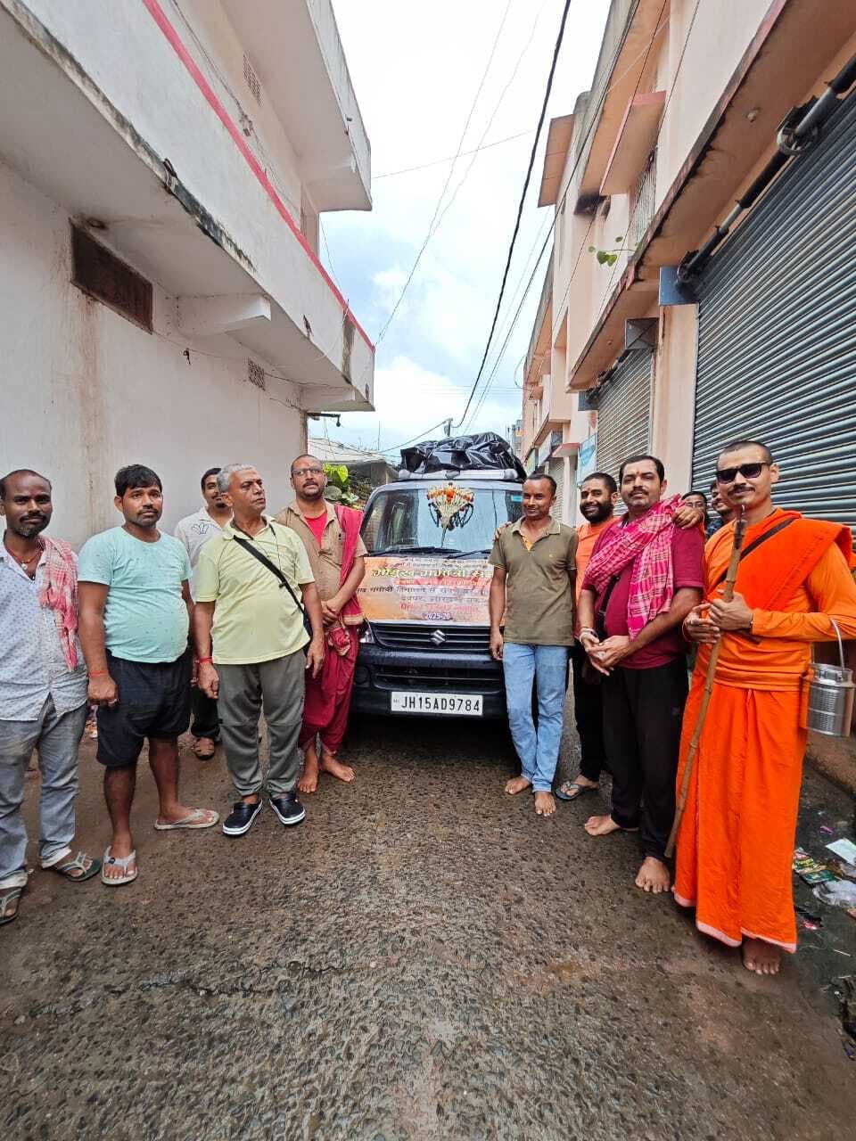 Deoghar News : 14 तीर्थपुरोहितों का जत्था गंगोत्री रवाना, गंगाजल लेकर पैदल आयेंगा बाबाधाम