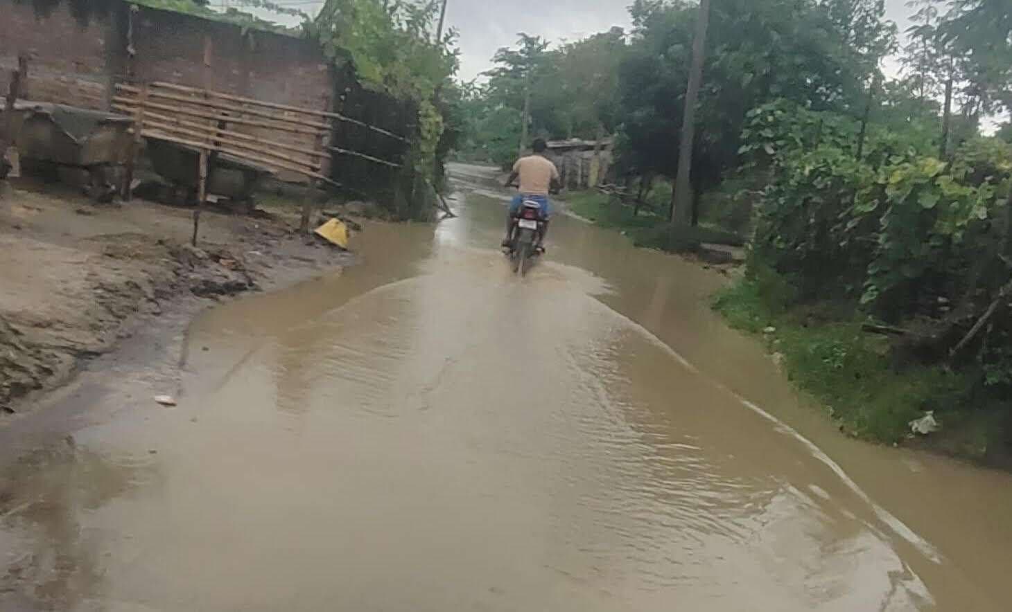 Madhubani News : बारिश से जनजीवन हुआ प्रभावित