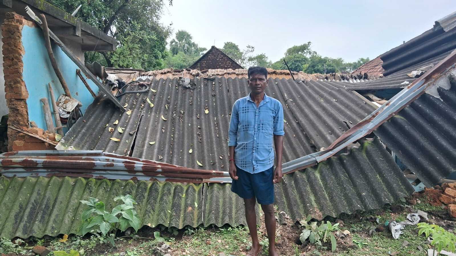 अक्तूबर में बारिश से बढ़ी परेशानी, खेतों में पानी भरने से किसान चिंतित