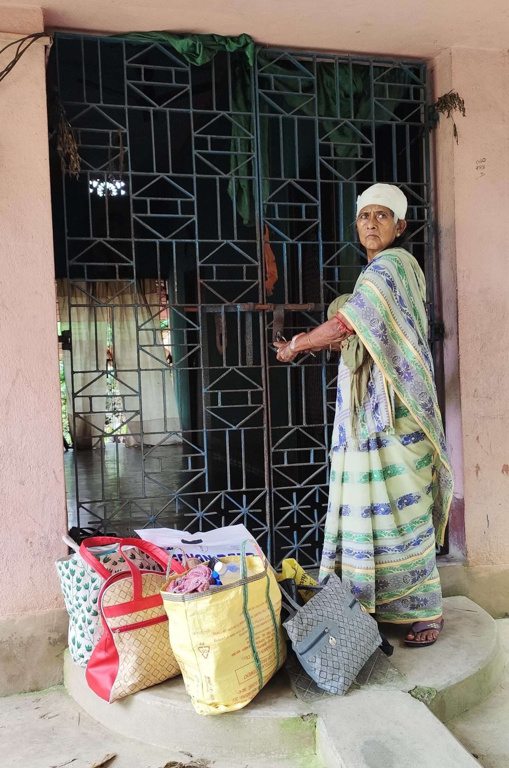 East Singhbhum News : गालूडीह: बहू की प्रताड़ना से परेशान विधवा ने बेटी के घर में ली शरण