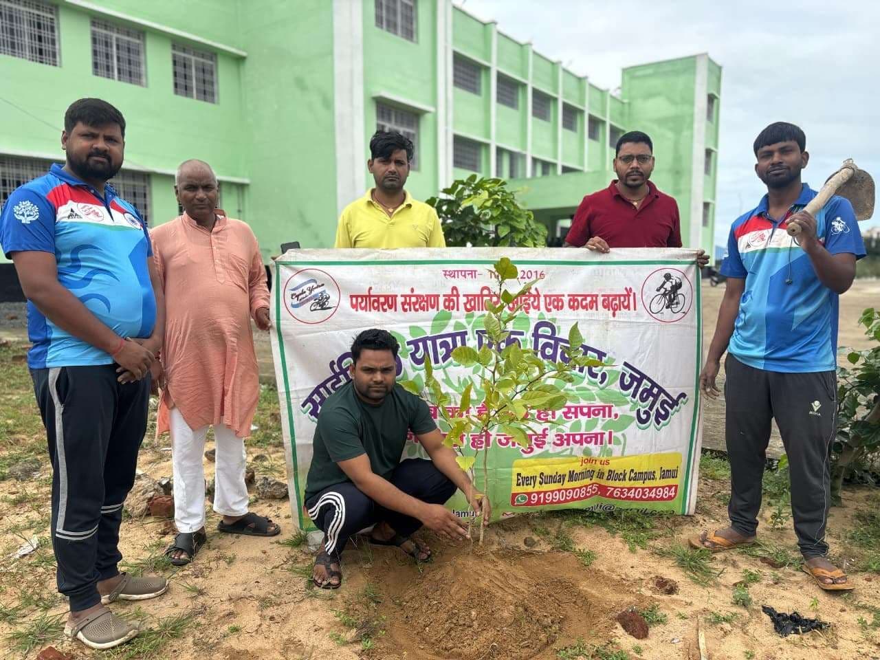 ग्रीन सोचो, ग्रीन रहो संकल्प के साथ साइकिल यात्रा एक विचार मंच ने किया पौधरोपण