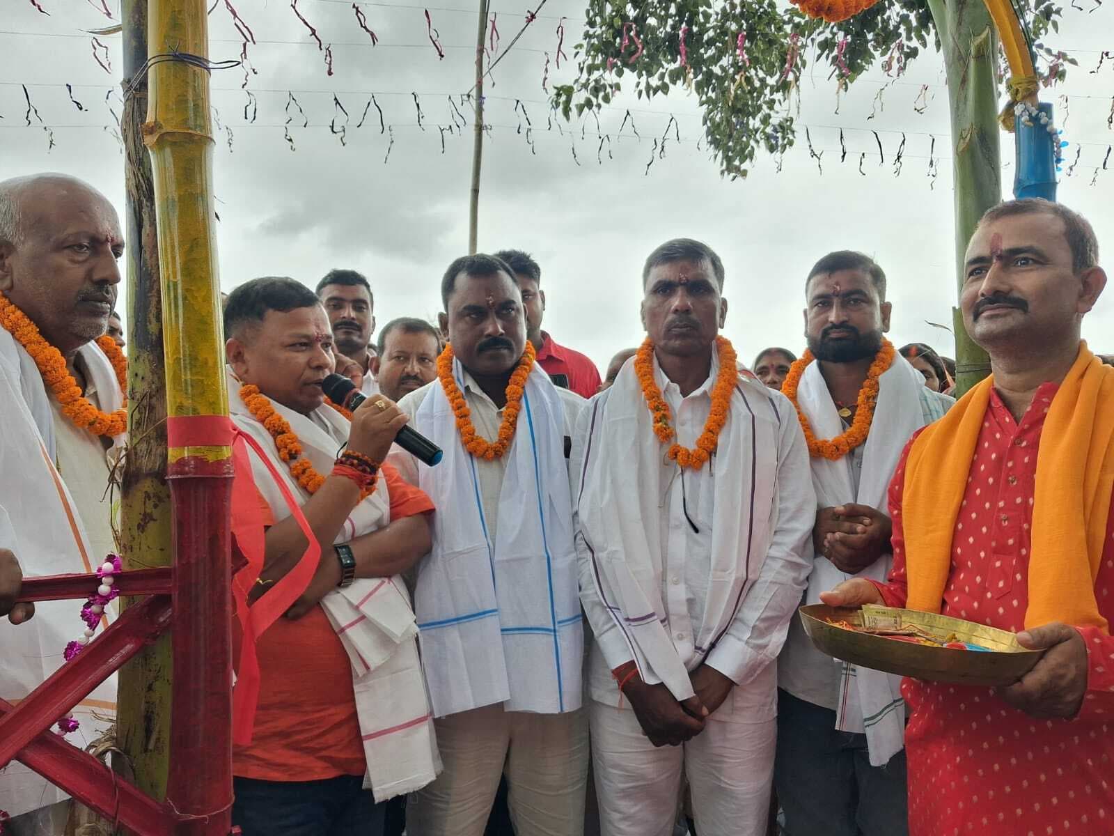 कलश शोभायात्रा के साथ 48 घंटे का अखंड रामधुनी शुरू