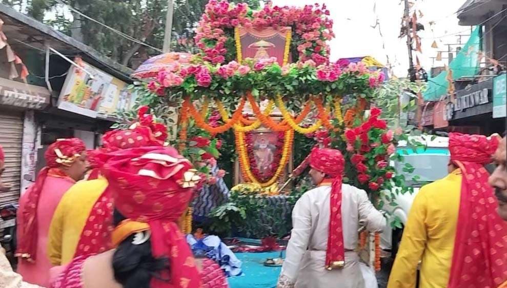 पूर्णिया में निकाली गई महाराजा अग्रसेन की भव्य शोभा