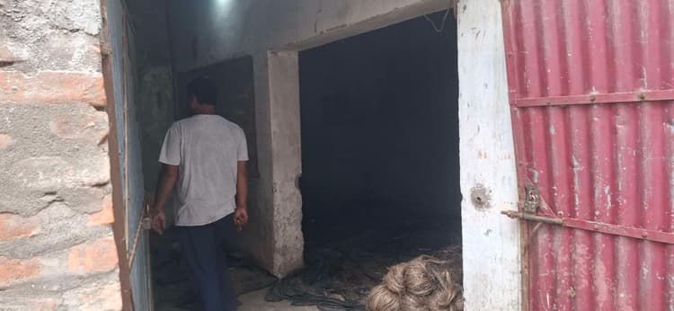 जूट व्यवसायी के गोदाम में फिर चोरी, एक लाख का जूट ले गये चोर