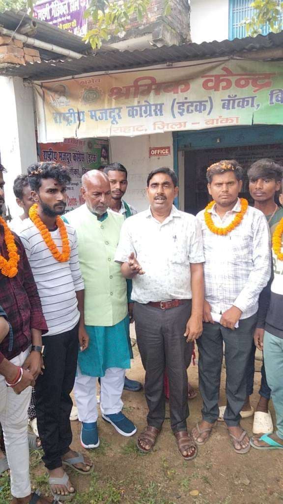 प्रवासी मजदूर की समस्या को लेकर बैठक