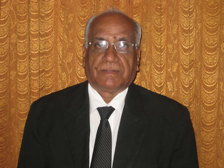 Jamshedpur News : जमशेदपुर में 10 किमी में चार निकाय, सभी के प्रवेश मार्ग पर टोल टैक्स लगाना व्यवहारिक नहीं : मुरलीधर केडिया