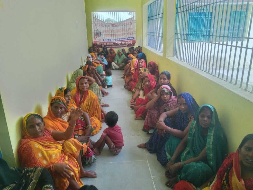 चैनपुर में चला स्वस्थ नारी, सशक्त परिवार अभियान