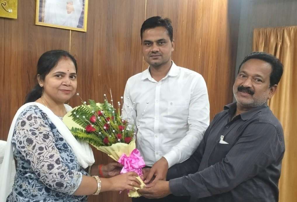 कसबा में नयी बीडीओ ने किया पदभार ग्रहण