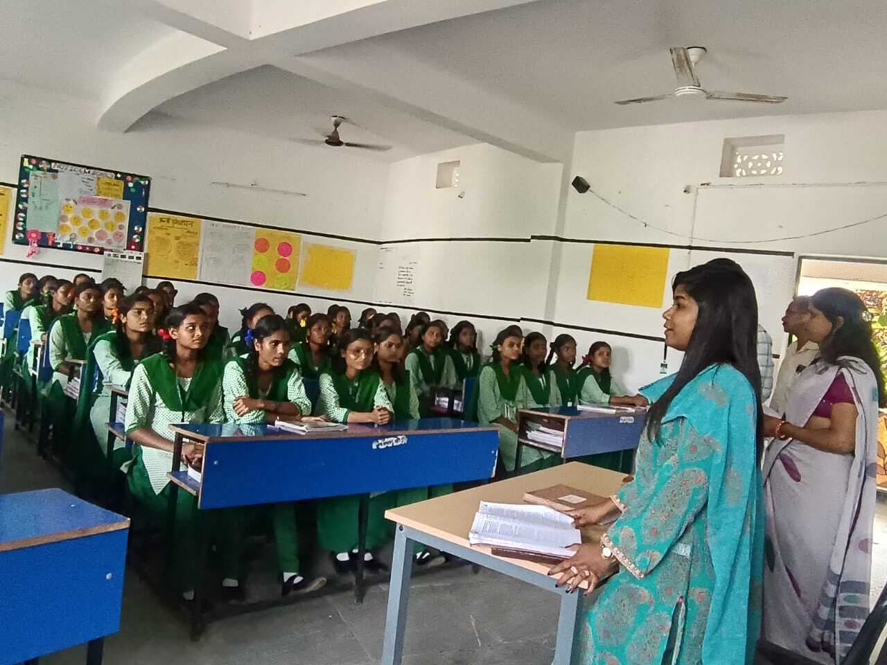 परीक्षा में शत-प्रतिशत सफलता करें हासिल : बीडीओ