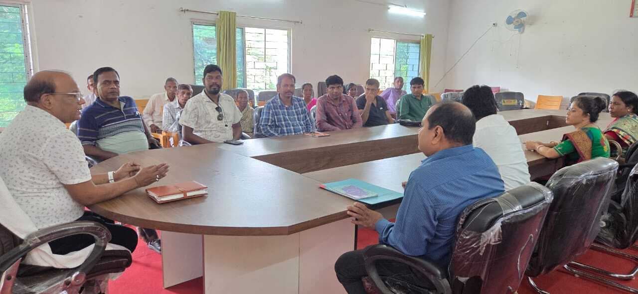 बीडीओ ने राशन कार्ड विहीन परिवारों की मांगी सूची