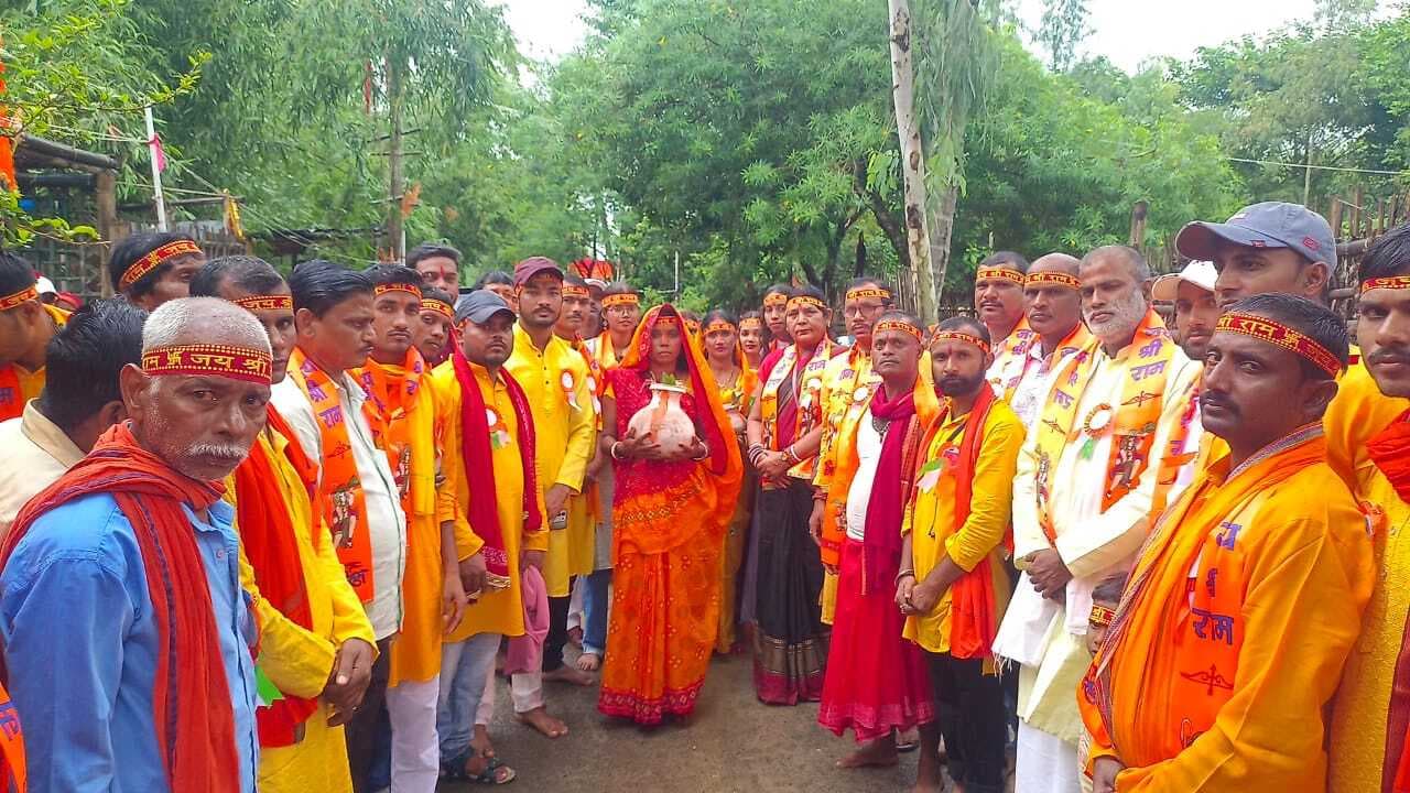 कालसर में श्रीराम कथा ज्ञान यज्ञ को लेकर निकाली कलश यात्रा