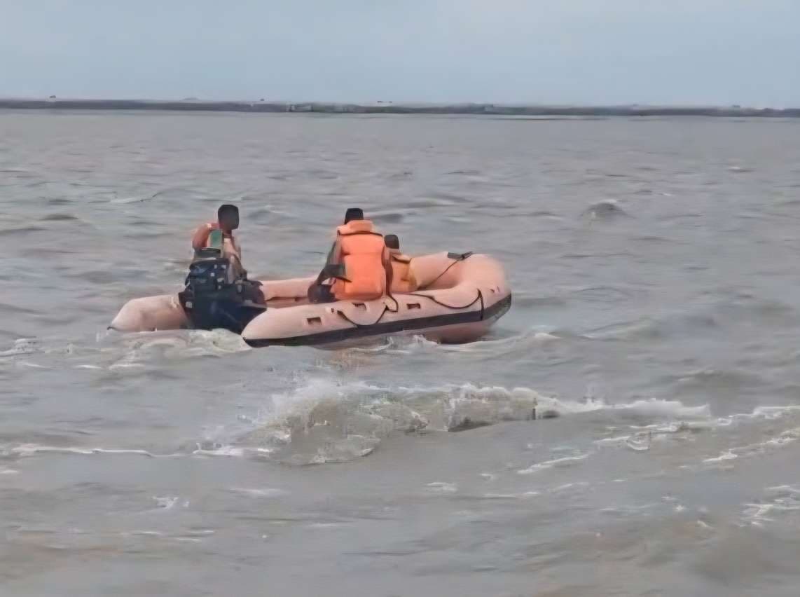 नदी में डूबकर लापता किसान व छलांग लगाये युवक का नहीं मिला सुराग