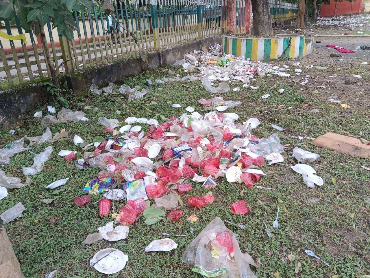 रेलवे जेनरल इंस्टीट्यूट में कचरे का अंबार, सफाई नहीं