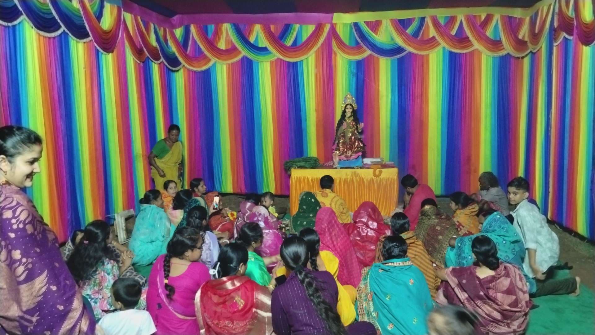 बंगाली समाज ने किया कोजागरी लक्ष्मी पूजा