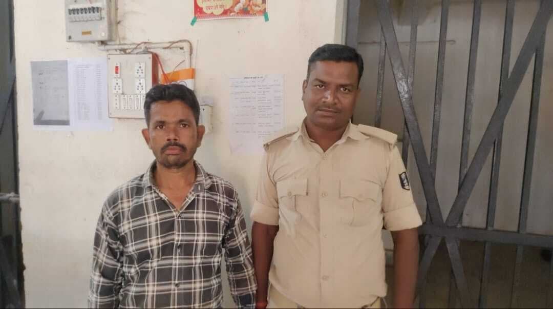 पुलिस ने शराबी को किया गिरफ्तार