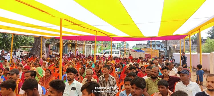 जन सुराज की बैठक में चार प्रत्याशियों के नाम पर कराया गया वोटिंग