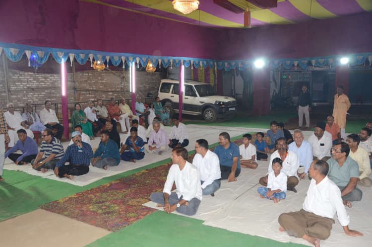 Deoghar News : शरद पूर्णिमा पर बाबा नगरी में महालक्ष्मी पूजा, चंद्रदेव को लगा खीर का भोग
