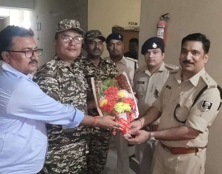 विधानसभा चुनाव के लिए पहुंची मिलिट्री फोर्स, एसपी ने किया निरीक्षण