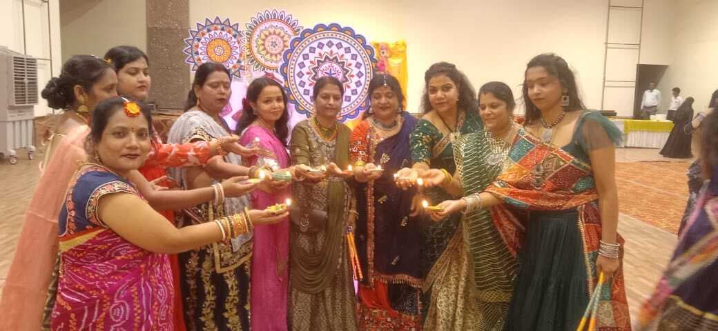 Chaibasa News : सीनियर ग्रुप में मोमिता गुप्ता व जूनियर में आशी अग्रवाल अव्वल