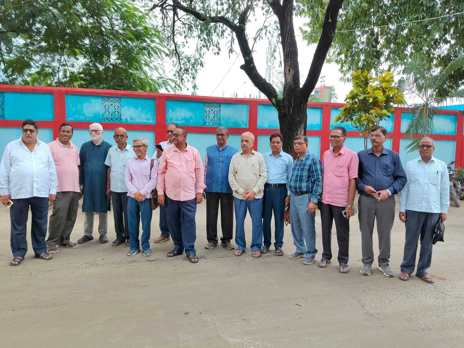 अविलंब भुगतान नहीं हुआ तो 17 से देंगे धरना