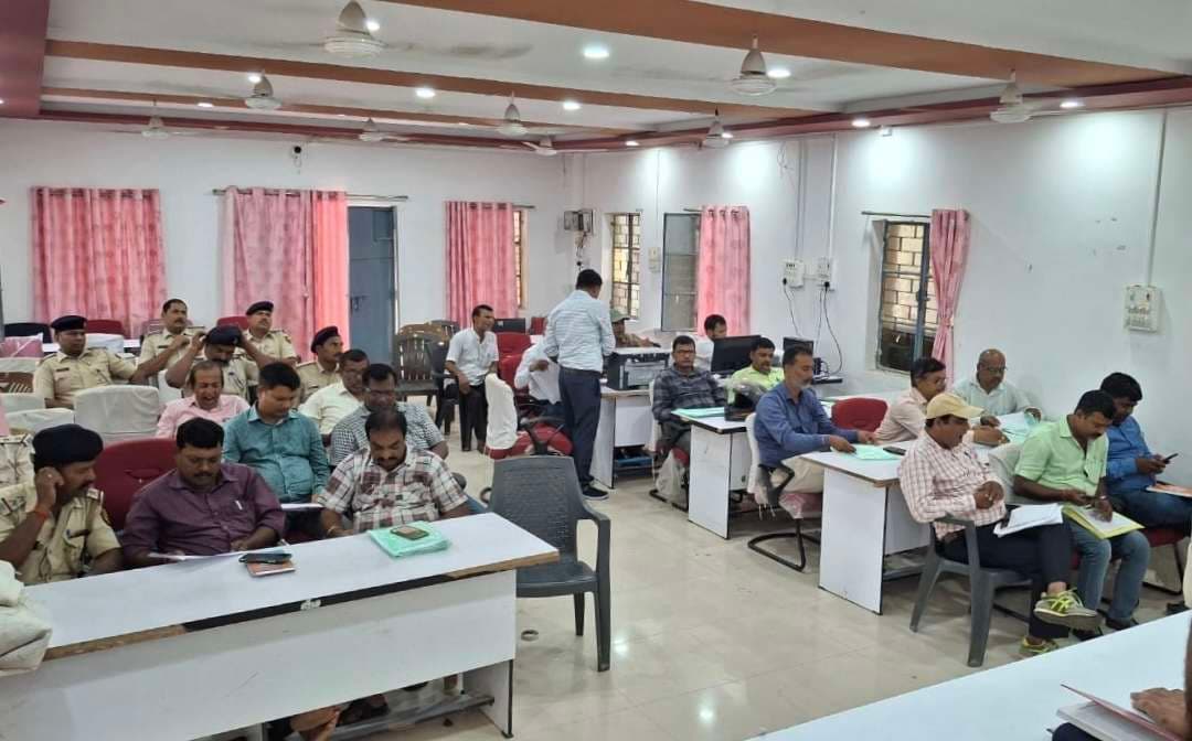 मतदान केंद्रों में जरूरी सुविधाएं करें सुनिश्चित