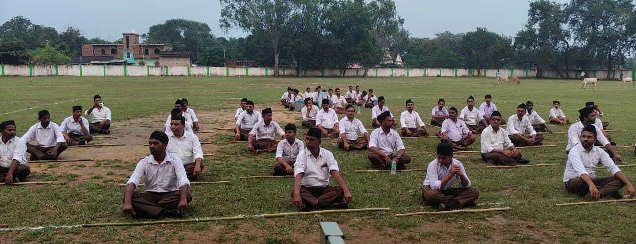 राष्ट्रीय स्वयंसेवक संघ ने फतेहपुर में किया पथ संचलन