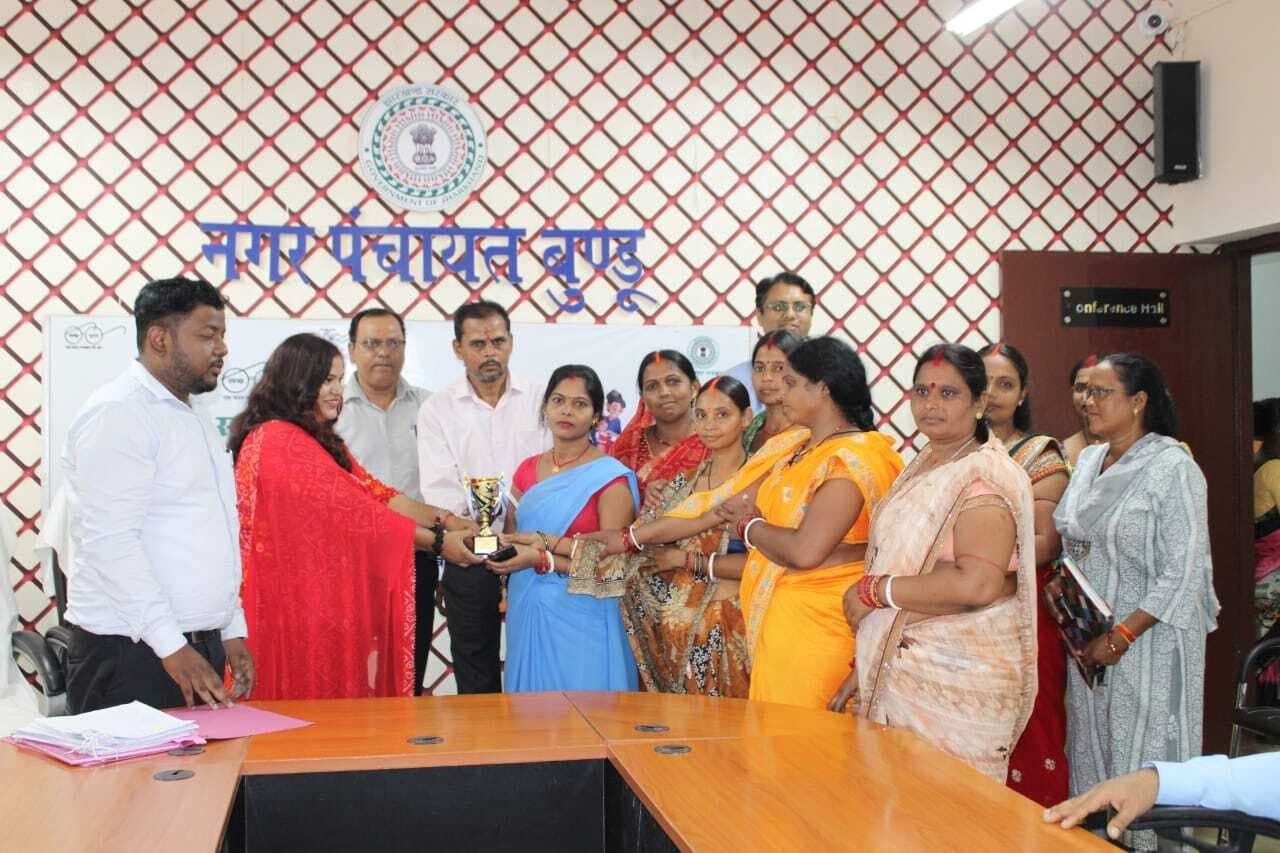 बुंडू नगर पंचायत स्वच्छता सेवा का समापन