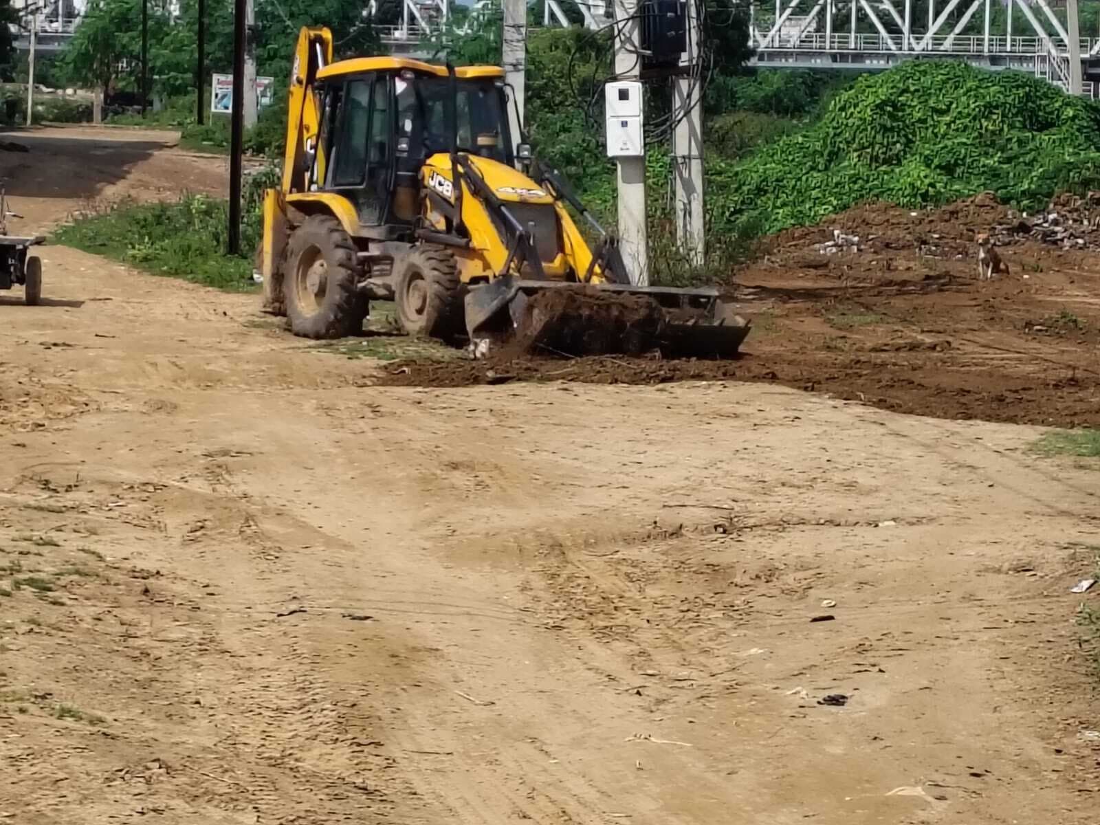 छठ महापर्व की तैयारी शुरू: नगर परिषद घाटों की सफाई में जुटी
