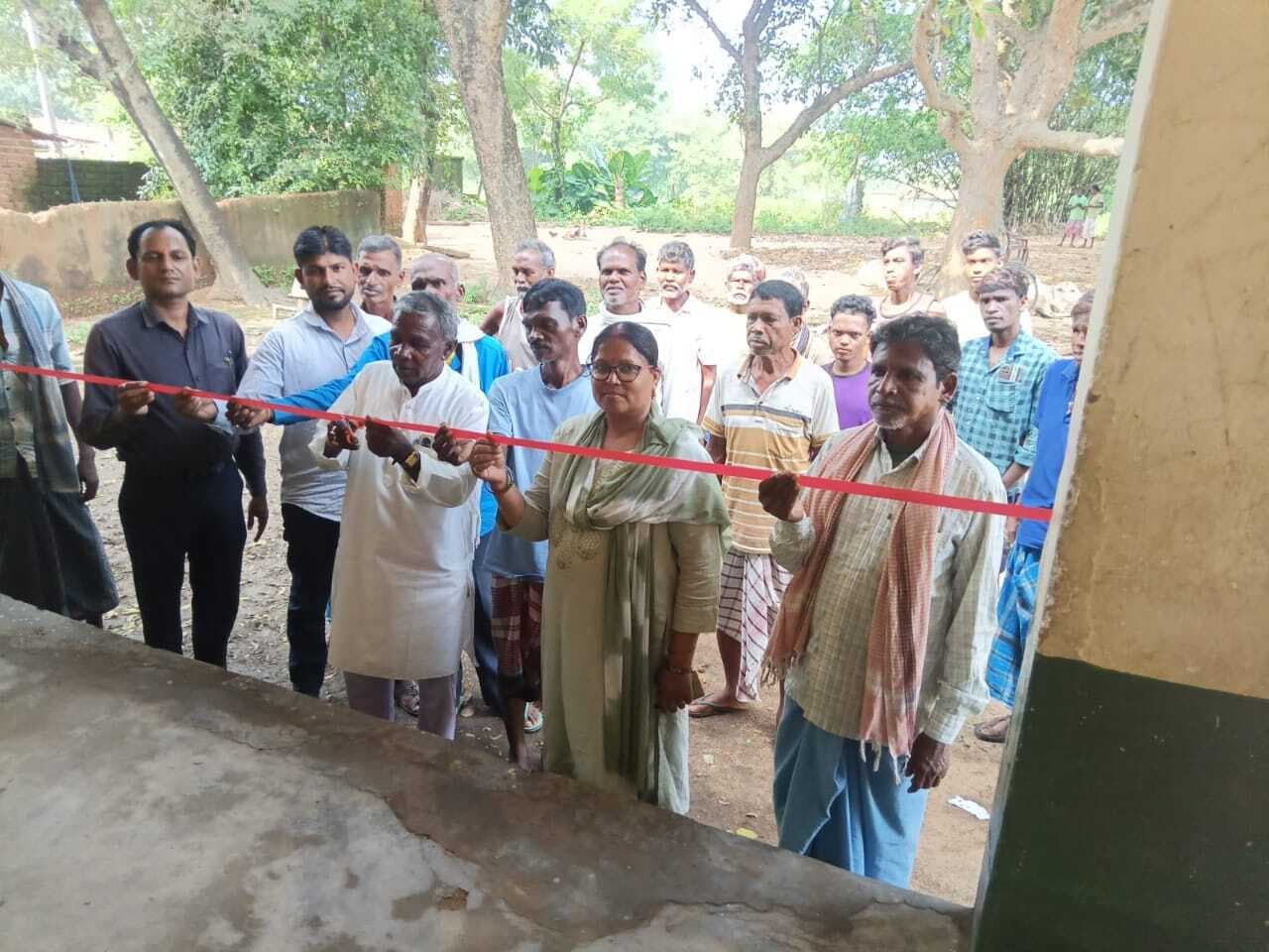 मारगोमुंडा में सेवा केंद्र का किया उद्घाटन