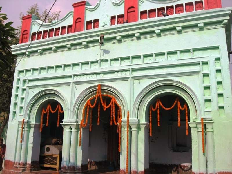 भगवान वासुदेव मंदिर में एक माह का अनुष्ठान शुरू