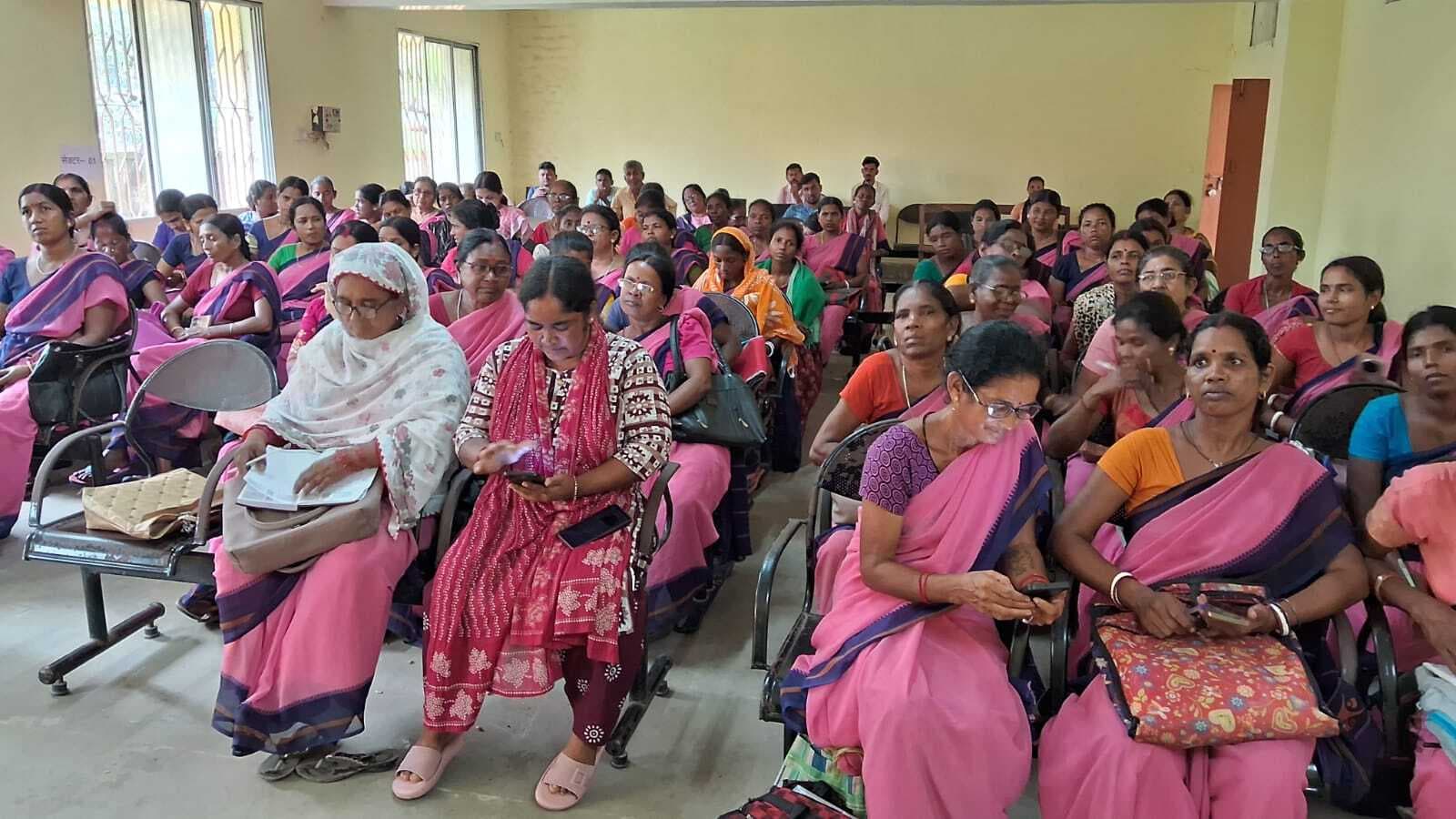 सेविकाओं को पोषण ट्रैकर एप का मिला प्रशिक्षण