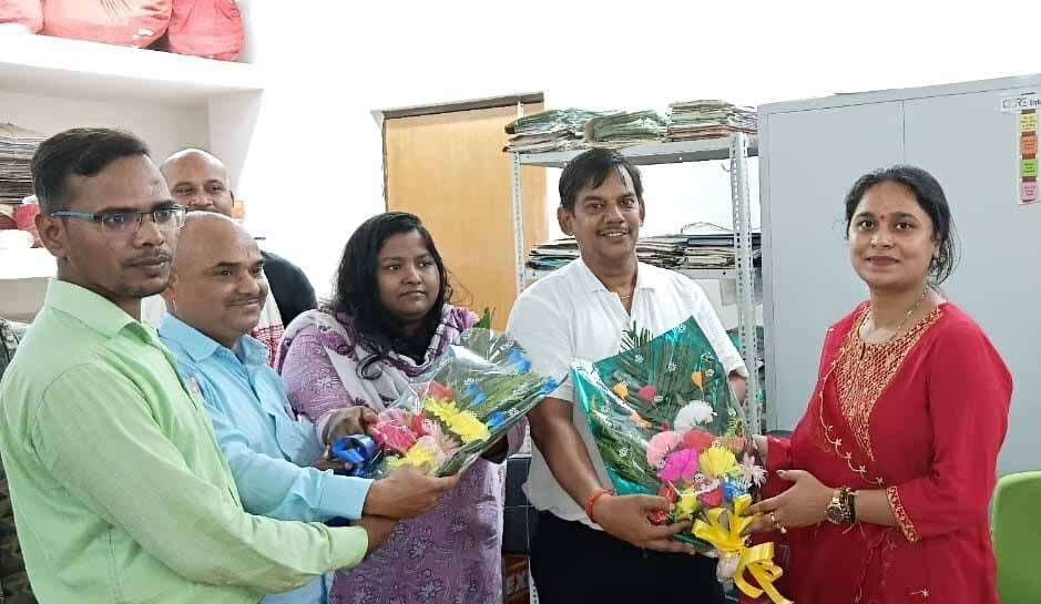 सीओ अंजली कुमारी को दी विदाई, नए सीओ संजीव कुमार राय का किया स्वागत