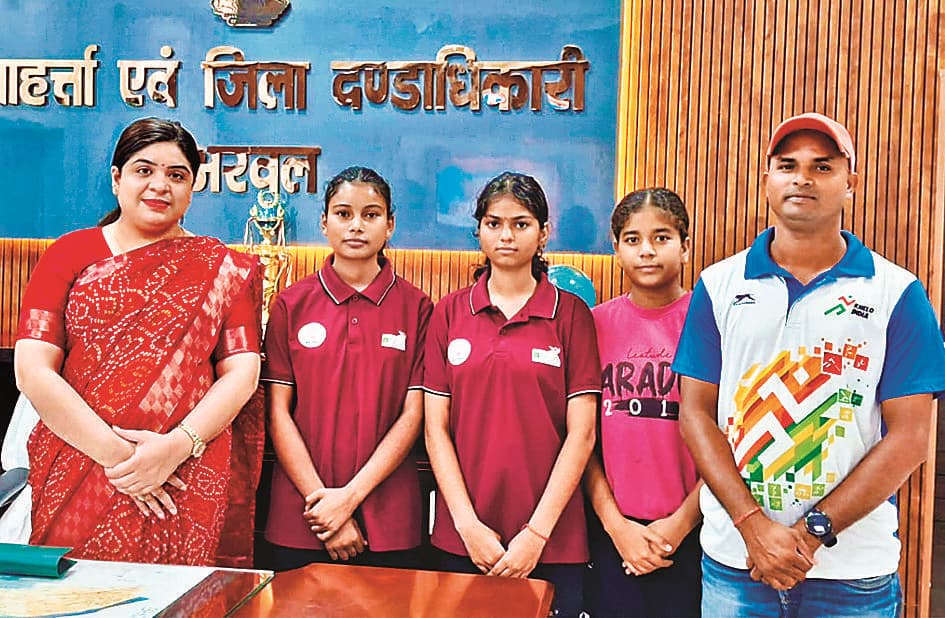 Jehanabad News : अरवल की तीन बेटियां राष्ट्रीय गतका प्रतियोगिता के लिए चयनित