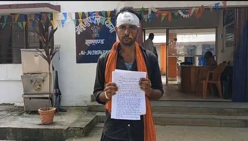 चीनाढाव में चाट विक्रेता के साथ मारपीट, नकदी छीनकर आरोपी फरार