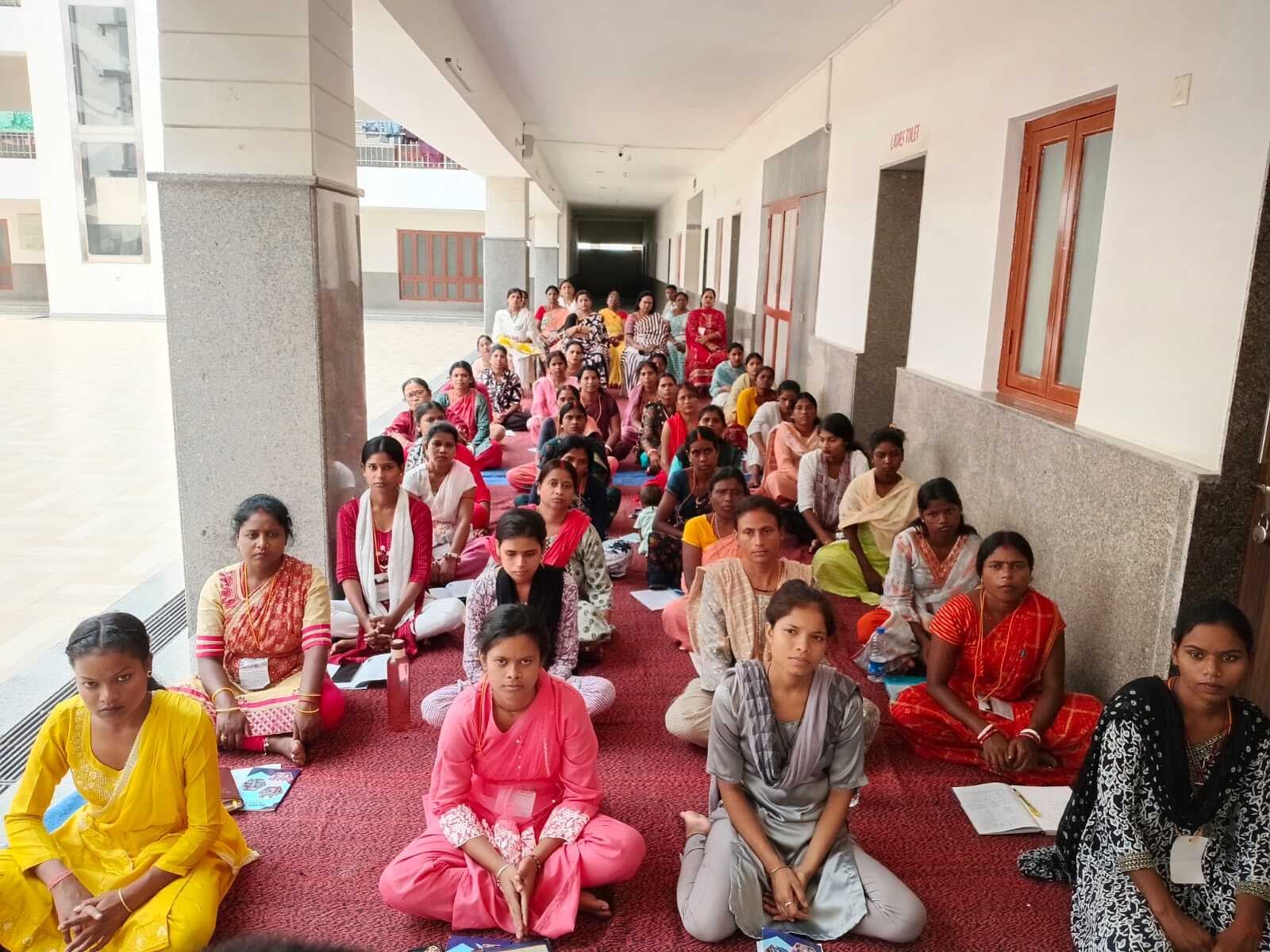 Giridih News: सेवा भारती के तत्वावधान में आचार्य व किशोरी विकास सेवा प्रशिक्षण वर्ग शुरू