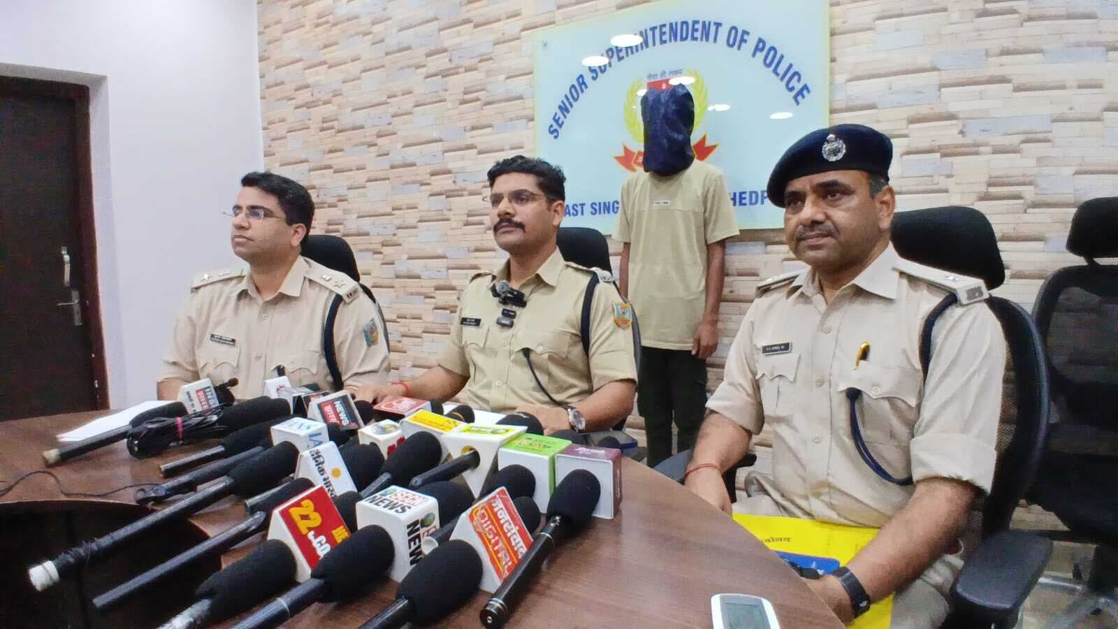 Jamshedpur News : कदमा : कुख्यात भानू मांझी का साथी पिस्तौल व गोली के साथ गिरफ्तार