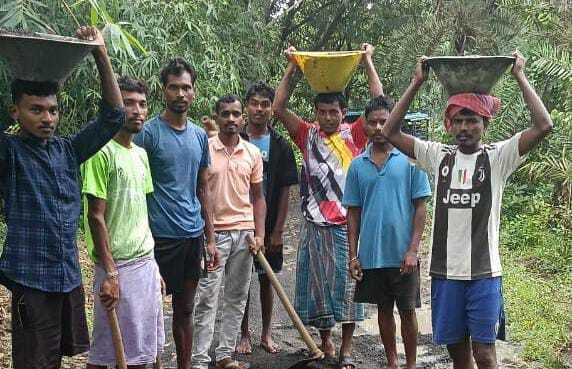 झामुमो नेत्री ने आरइओ-मांझी टोला सड़क की करायी मरम्मत