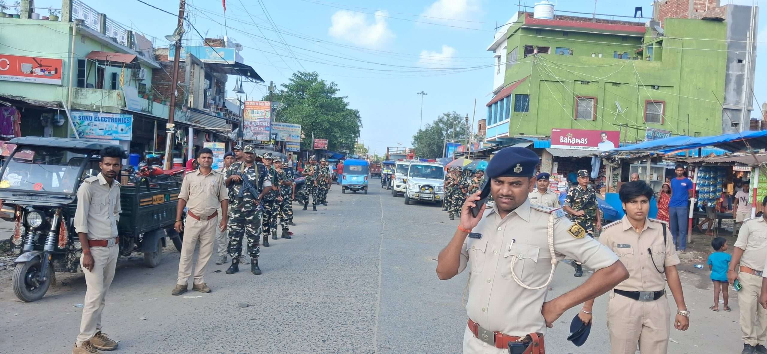 जदिया में निकाला गया फ्लैग मार्च