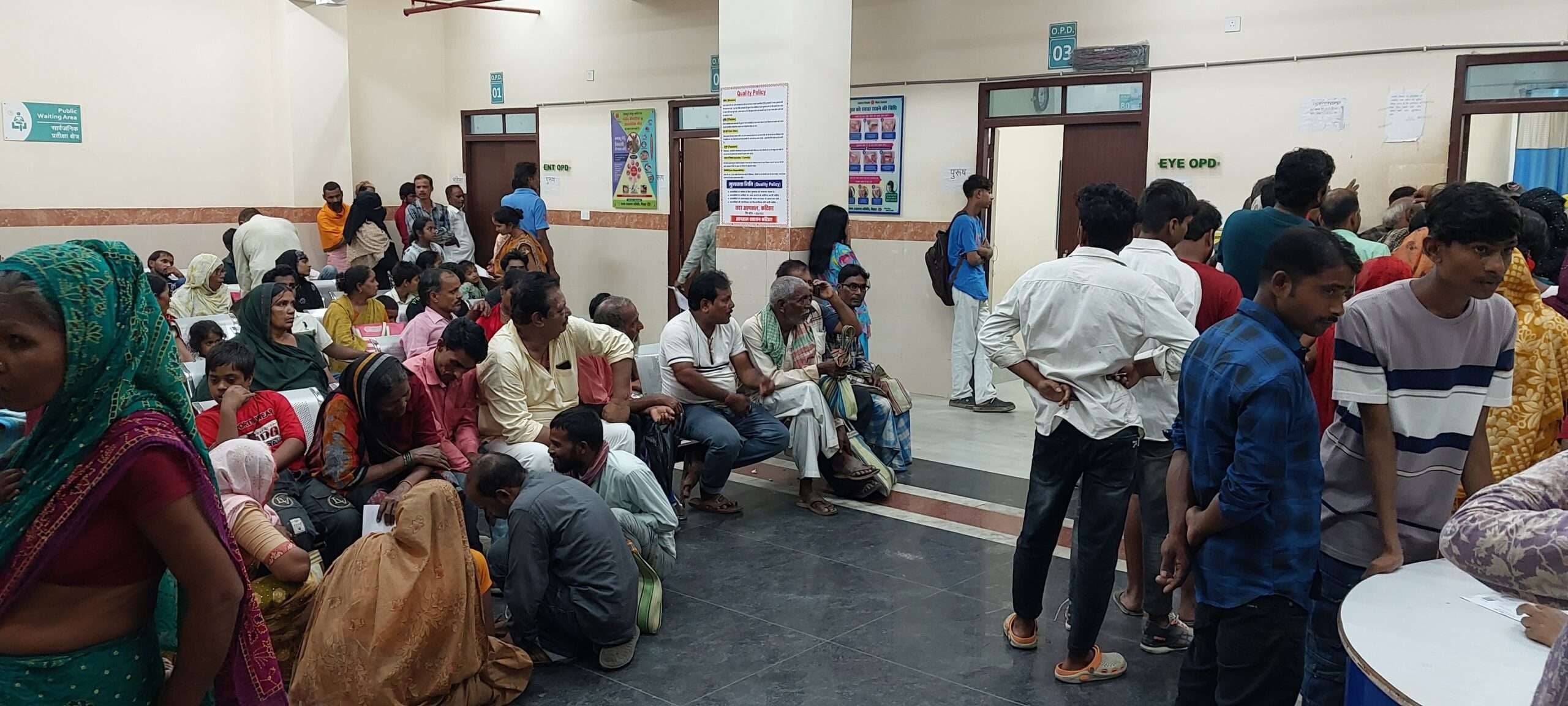 सदर अस्पताल में रेडियोलॉजिस्ट का लिया जा रहा काम हुआ ठप