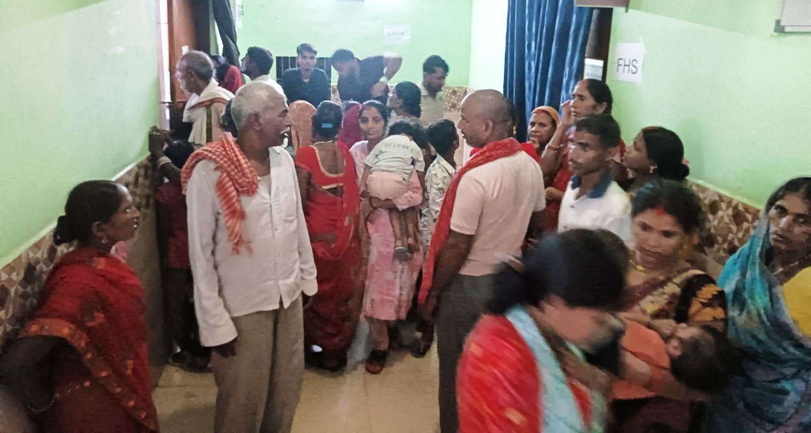 अनियंत्रित ट्रैक्टर  ने बाइक सवार को रौंदा, पीछे बैठी महिला की हुई मौत