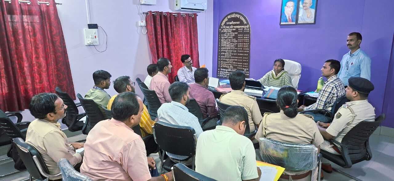 थानाध्यक्ष व सेक्टर पदाधिकारी के साथ बीडीओ ने की बैठक