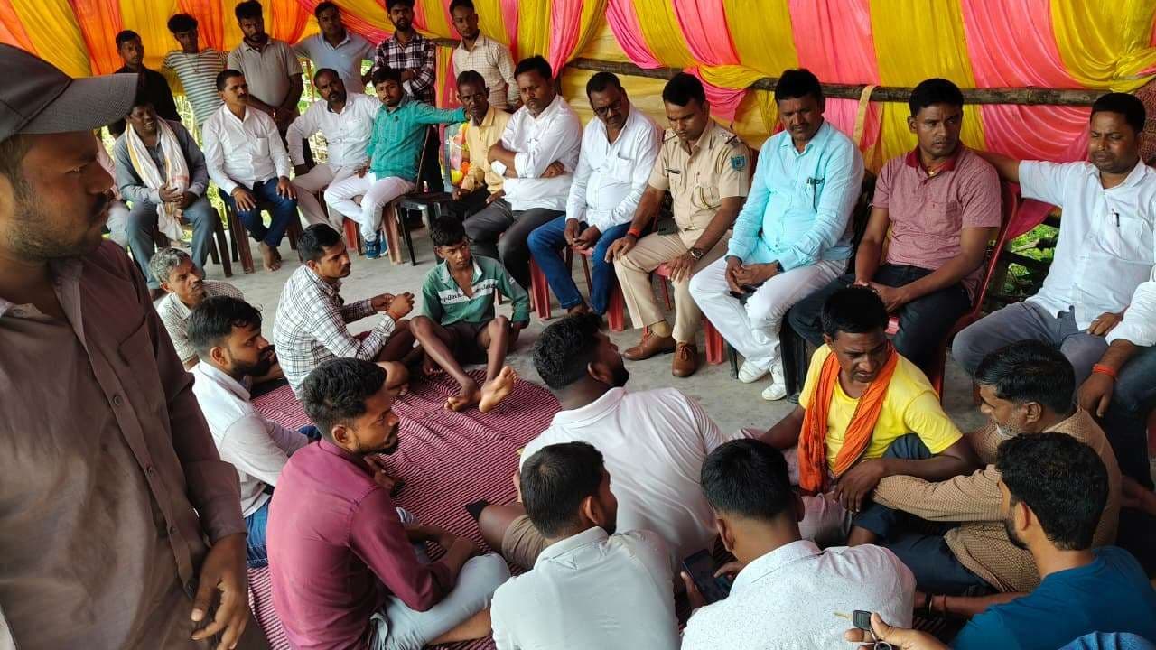 Giridih News: धुरैता में क्रिकेट टूर्नामेंट 15 अक्तूबर से, संचालन समिति गठित