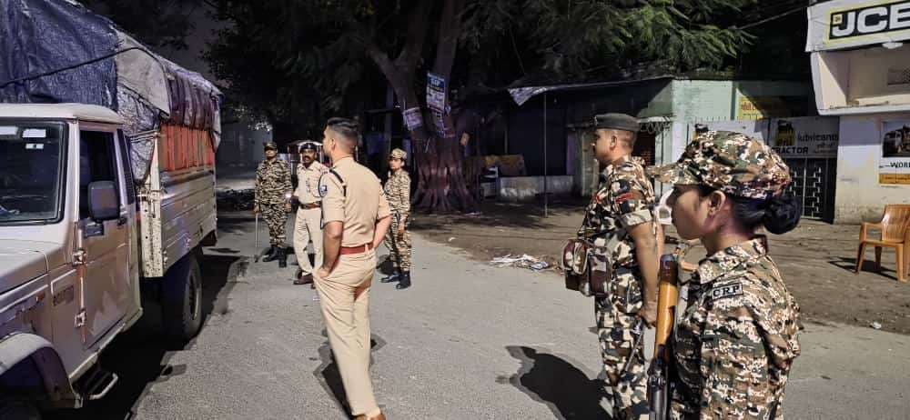 विधानसभा चुनाव को लेकर एसपी ने किया चेकपोस्ट का किया निरीक्षण, दिये सख्त दिशा-निर्देश