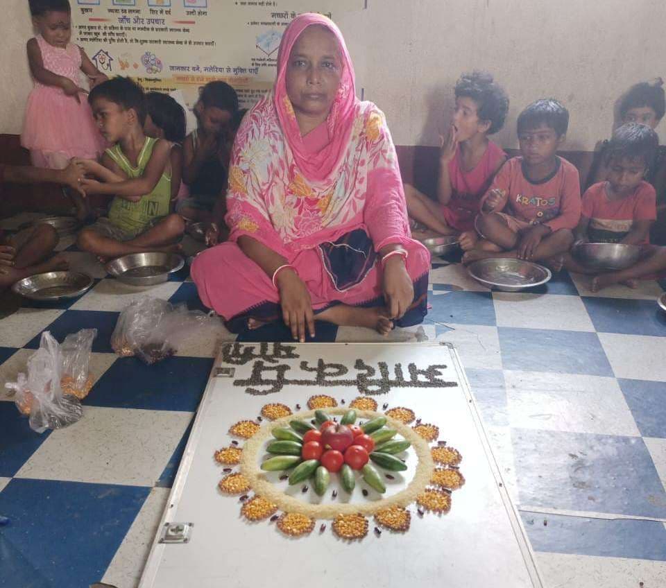 सेविका ने शिक्षा के प्रति बच्चों को किया जागरूक