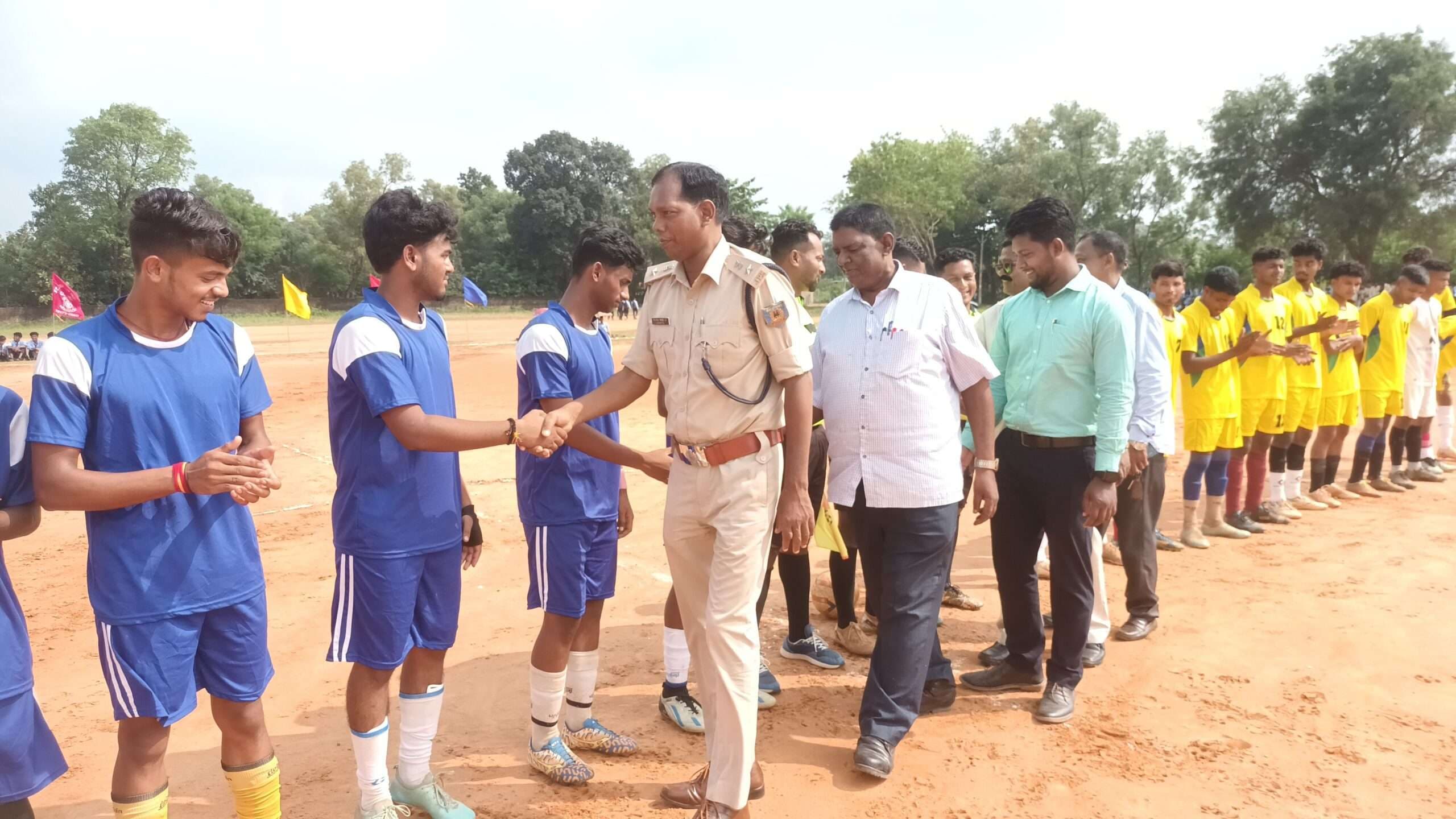 मैत्री फुटबॉल मैच में संत जोसेफ तोरपा की टीम विजयी